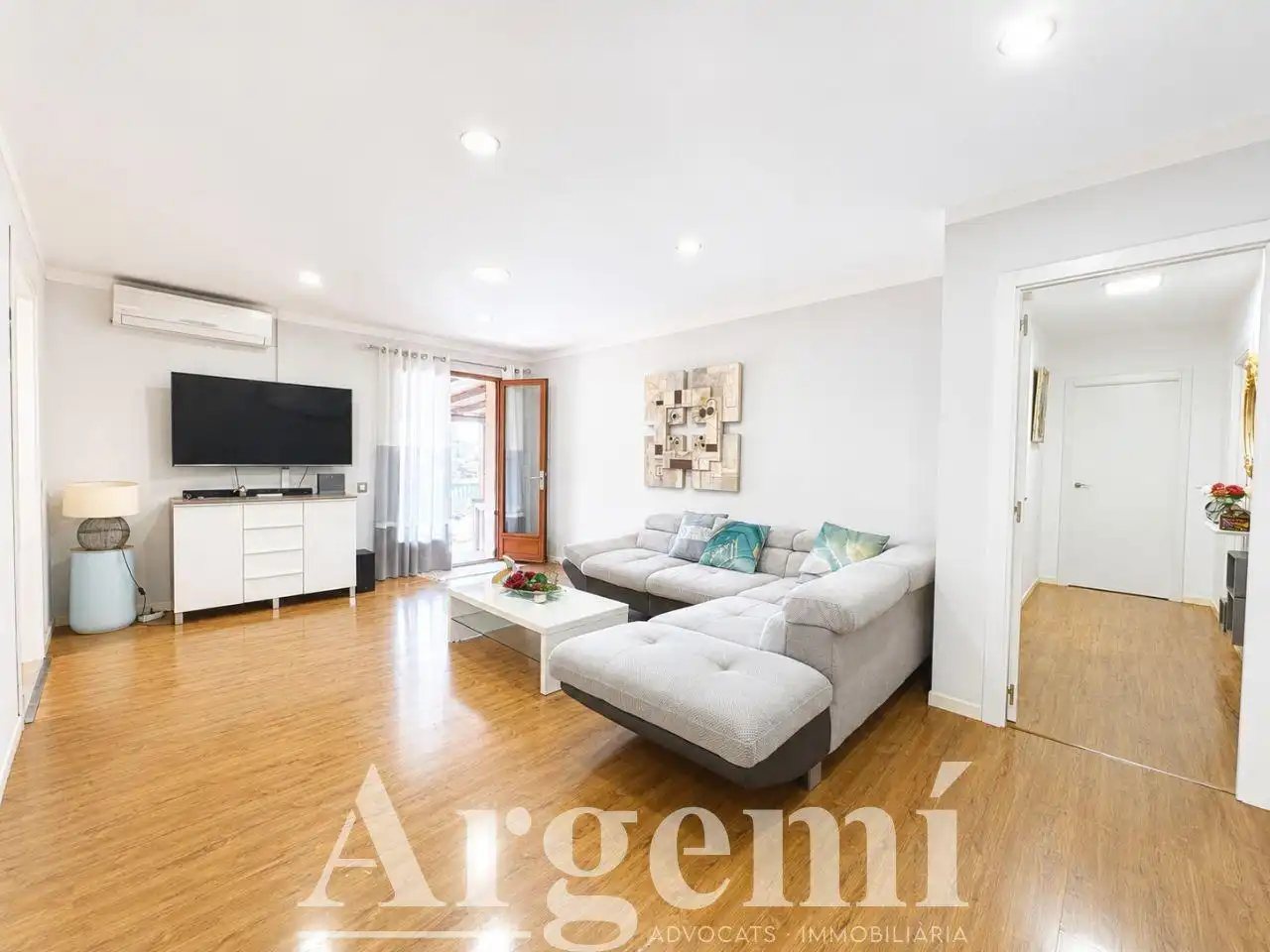 Sala d'estar de Casa o xalet en venda en Caldes de Montbui amb Aire condicionat, Calefacció i Terrassa