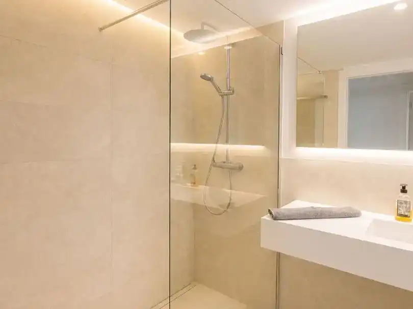 Bathroom of Flat for rent in Pollença  with Air Conditioner, Private garden and Furnished