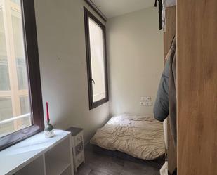 Bedroom of Flat to share in  Barcelona Capital  with Air Conditioner, Heating and Terrace