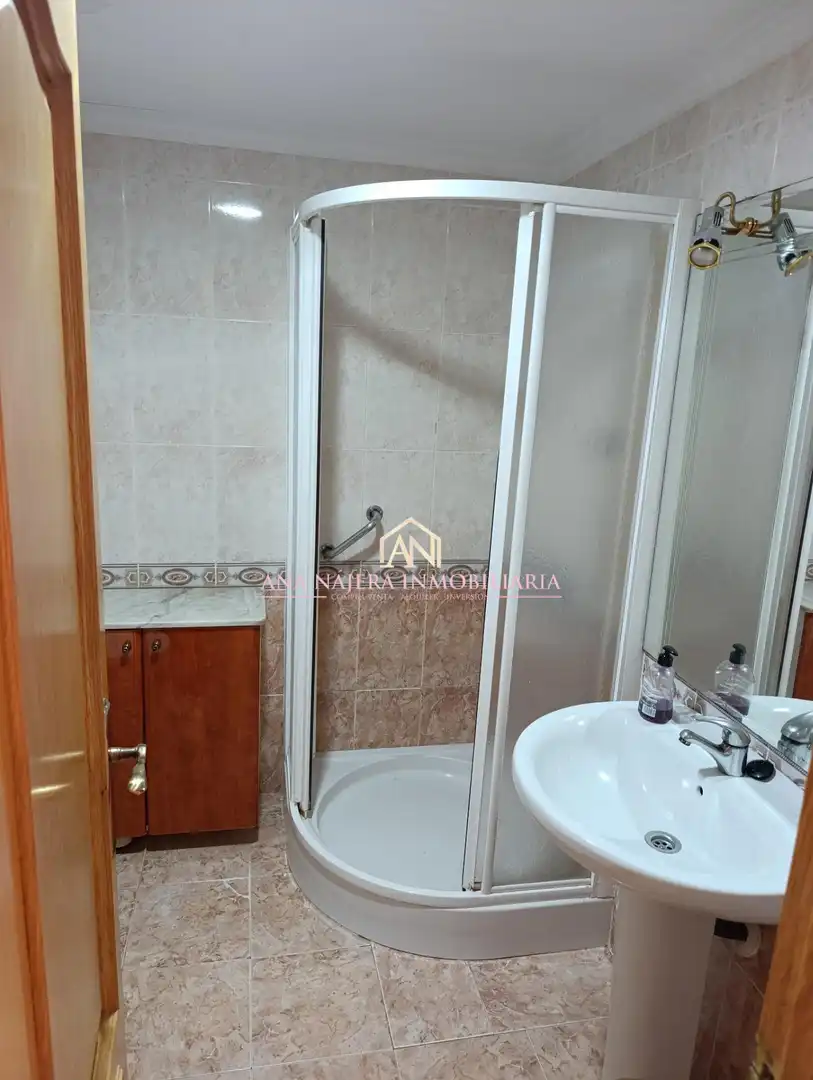 Bathroom of Flat for sale in Manises  with Air Conditioner