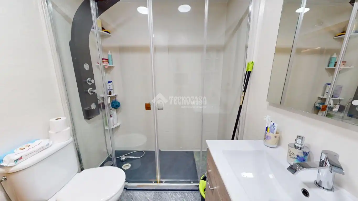 Bany de Pis en venda en Azuqueca de Henares amb Aire condicionat, Calefacció i Traster