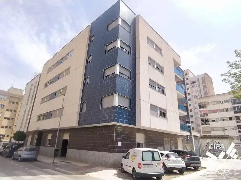 Local comercial en alquiler en Calle de San Andrés