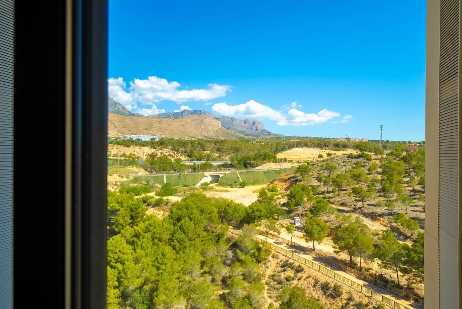 Apartamento con piscina en venta en Calle Calle Presidente Adolfo Suárez, 14, imagen 24