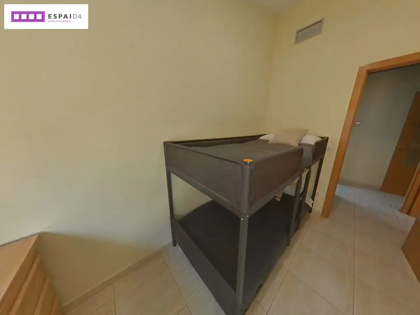 Habitación de Ático en venta en Ripollet con Aire acondicionado, Calefacción y Terraza