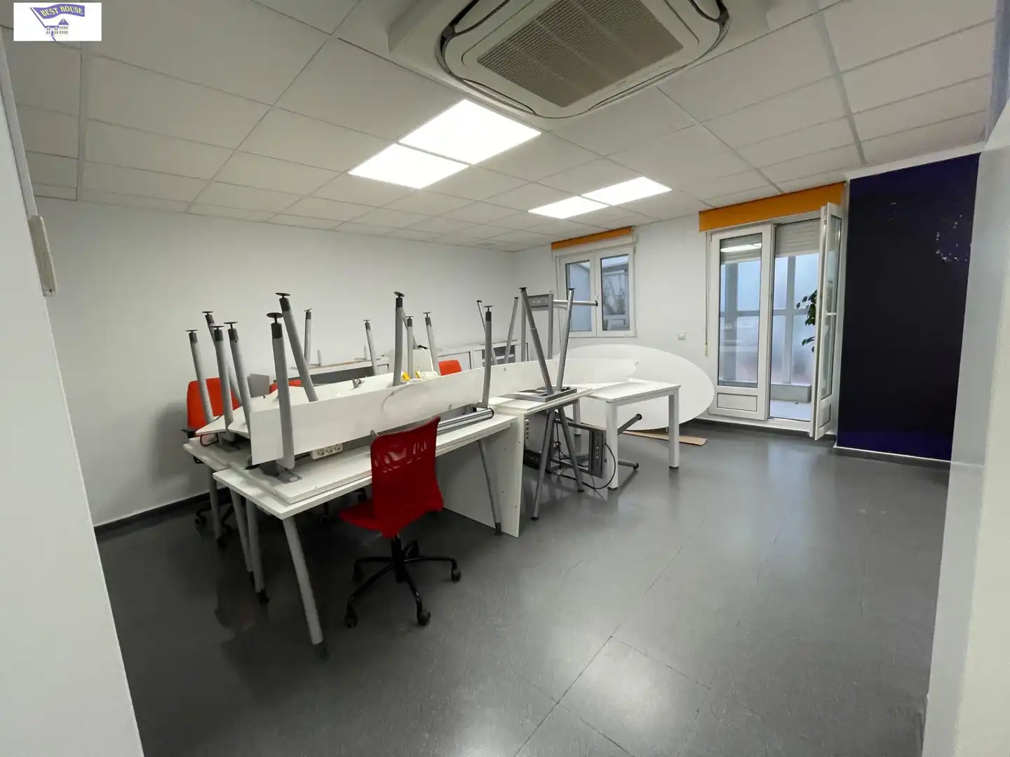 Büro zur Miete in Albacete mit Heizung