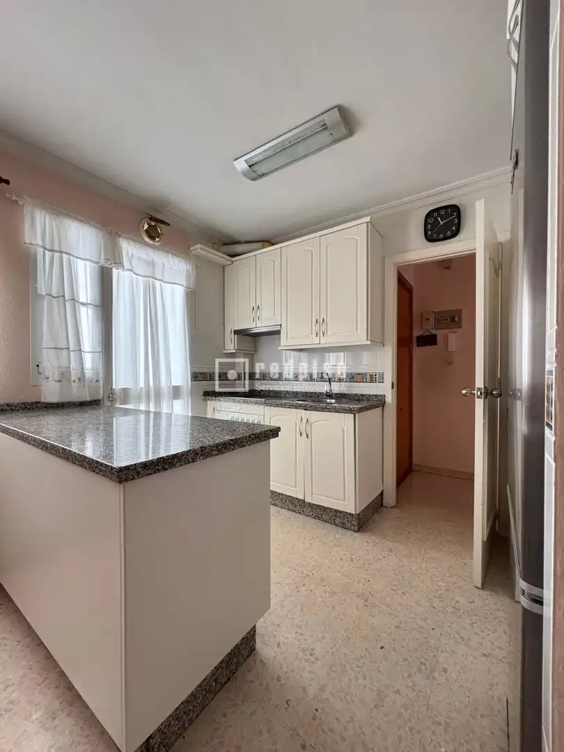 Cocina de Piso en venta en Mairena del Aljarafe con Aire acondicionado