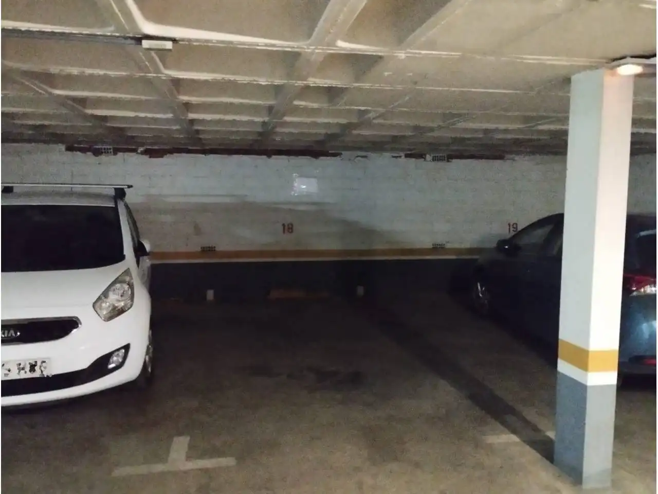Parkplatz von Garage zum Verkauf in León Capital 