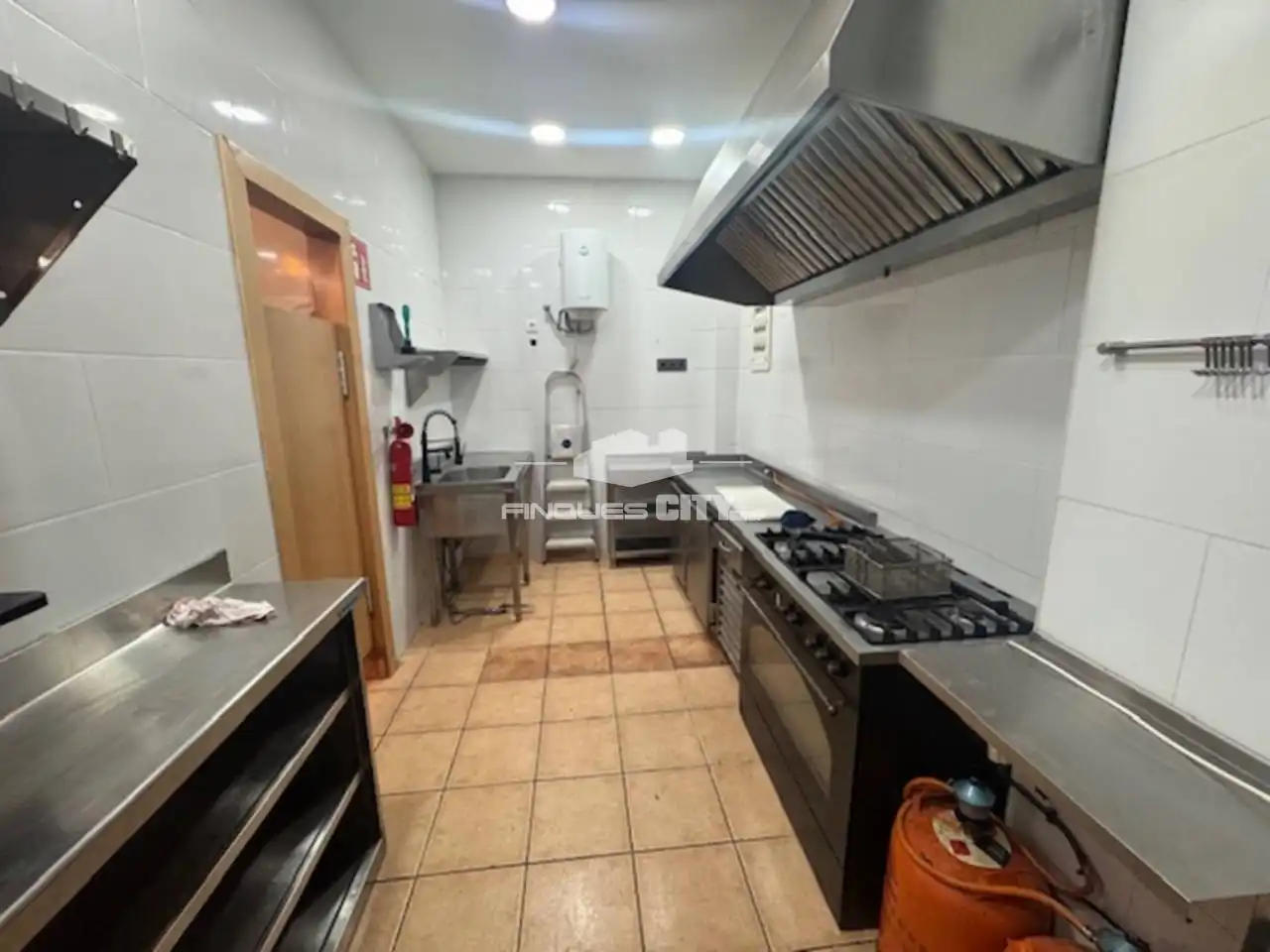 Local comercial en venta en Calle Àngel Guimerà 2, imagen 5