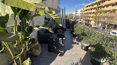 Venta  Amplio apartamento de 3 dormitorios con terraza de 50 m cerca del centro de Ibiza, immagine 2