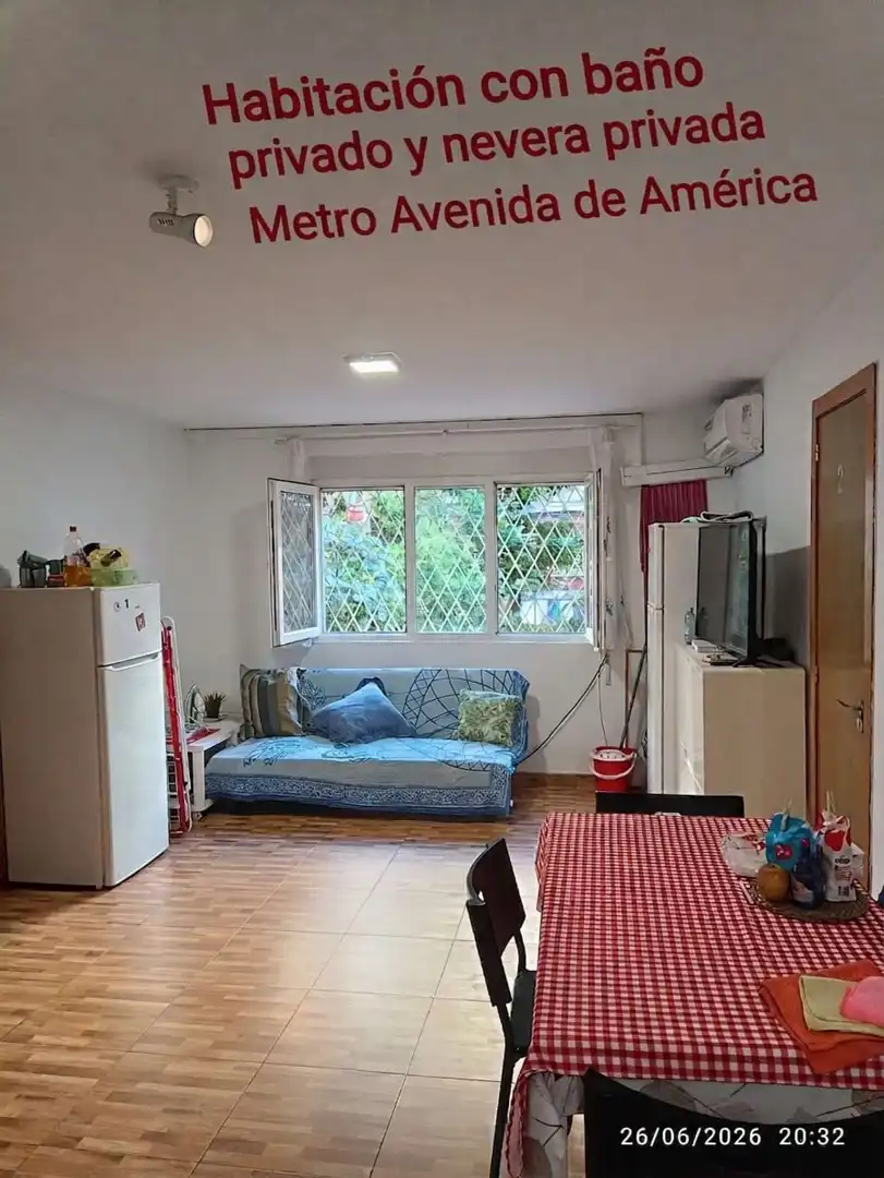 Sala d'estar de Pis per a compartir en Madrid amb Aire condicionat, Calefacció i Terrassa