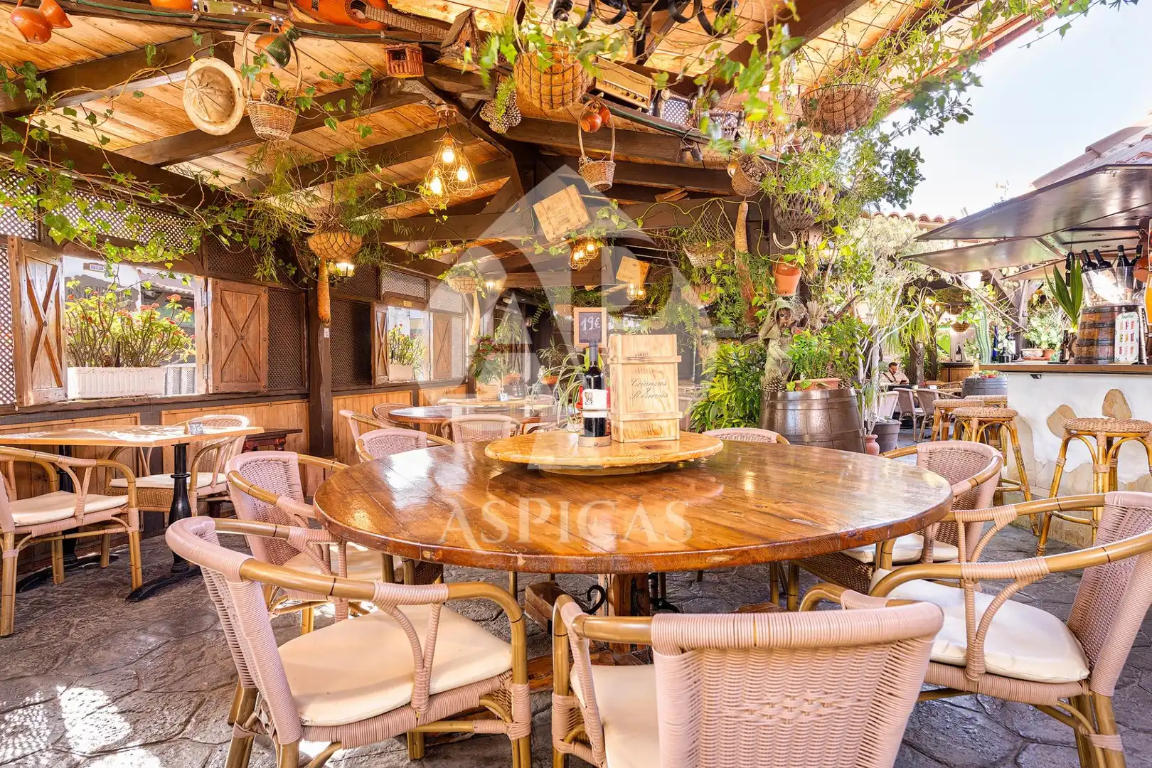 Commercial properties for sale in Montaña - La Data