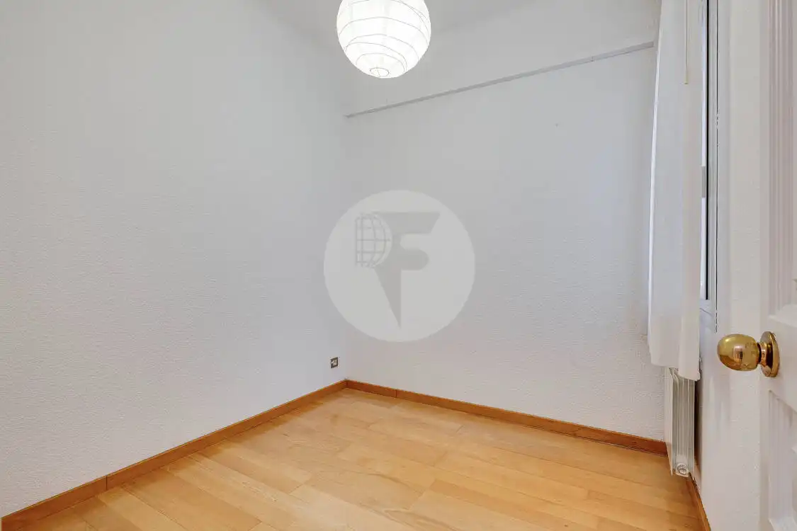 Dormitori de Pis en venda en Barcelona amb Aire condicionat, Calefacció i Balcó