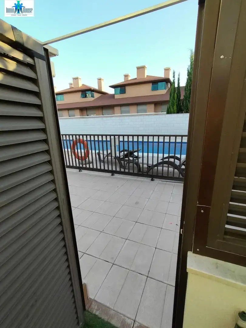 Terrassa de Casa adosada en venda en Albacete amb Calefacció, Parquet i Terrassa