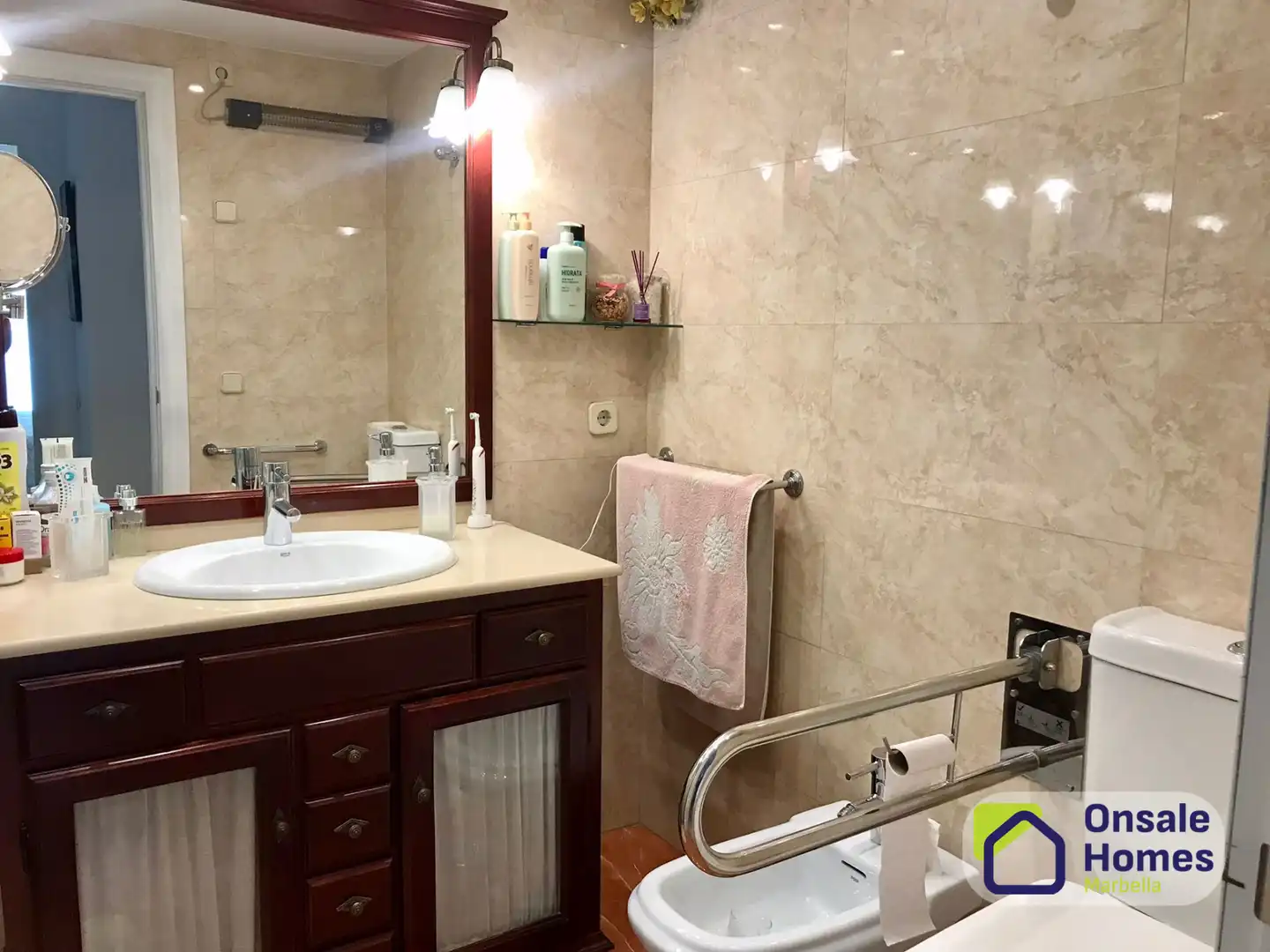 Baño de Piso en venta en Marbella con Aire acondicionado, Terraza y Trastero