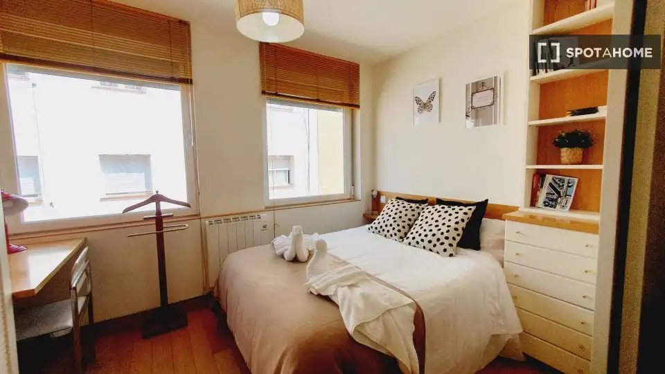 Habitación de Piso de alquiler en Madrid con Aire acondicionado, Calefacción y Amueblado