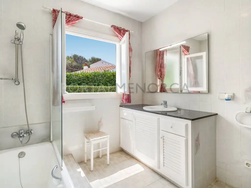 Bathroom of Houses for sale in Ciutadella de Menorca  with Swimming Pool