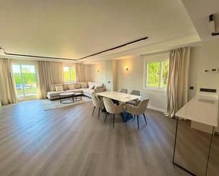 Living room of Single-family semi-detached to rent in Estepona  with Air Conditioner, Terrace and Storage room