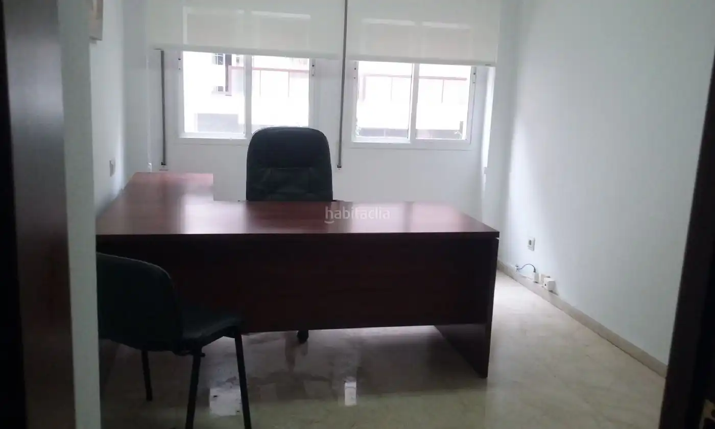 Oficina amb ascensor de lloguer a Calle Marina 16, imagen 10