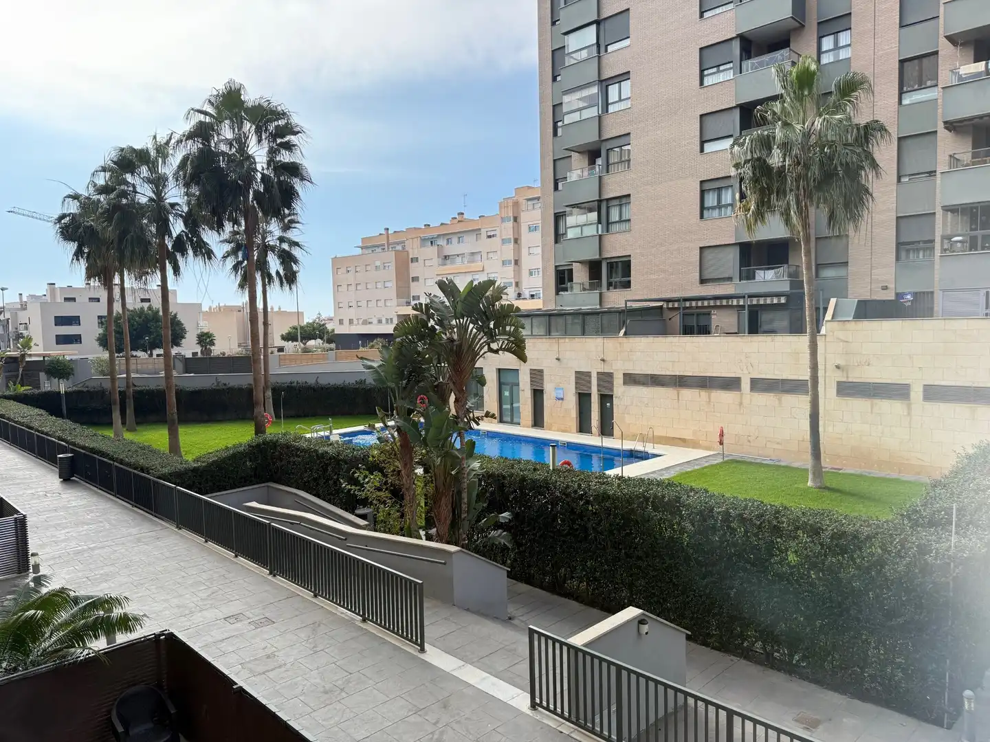 Schwimmbecken von Wohnung zum Verkauf in Almería mit Terrasse und Schwimmbad