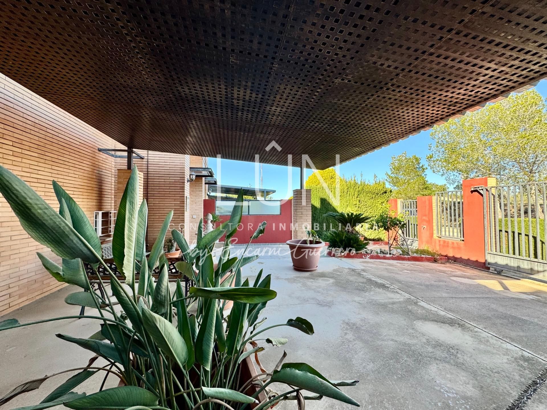 Single-family semi-detached for sale in Altorreal - El Chorrico