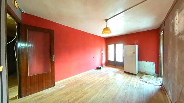 Casa-chalet en Venta en Aguarón