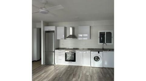 Photo 2 of Flat for rent in Calle Condestable Zaragoza, Casco Antiguo - Puerto, Benidorm