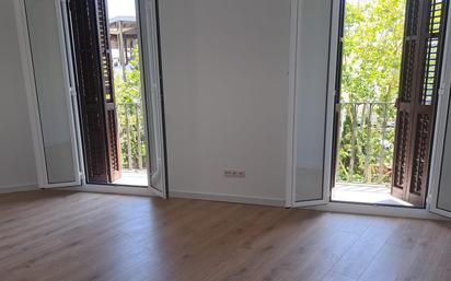 Bedroom of Flat for sale in  Barcelona Capital  with Balcony
