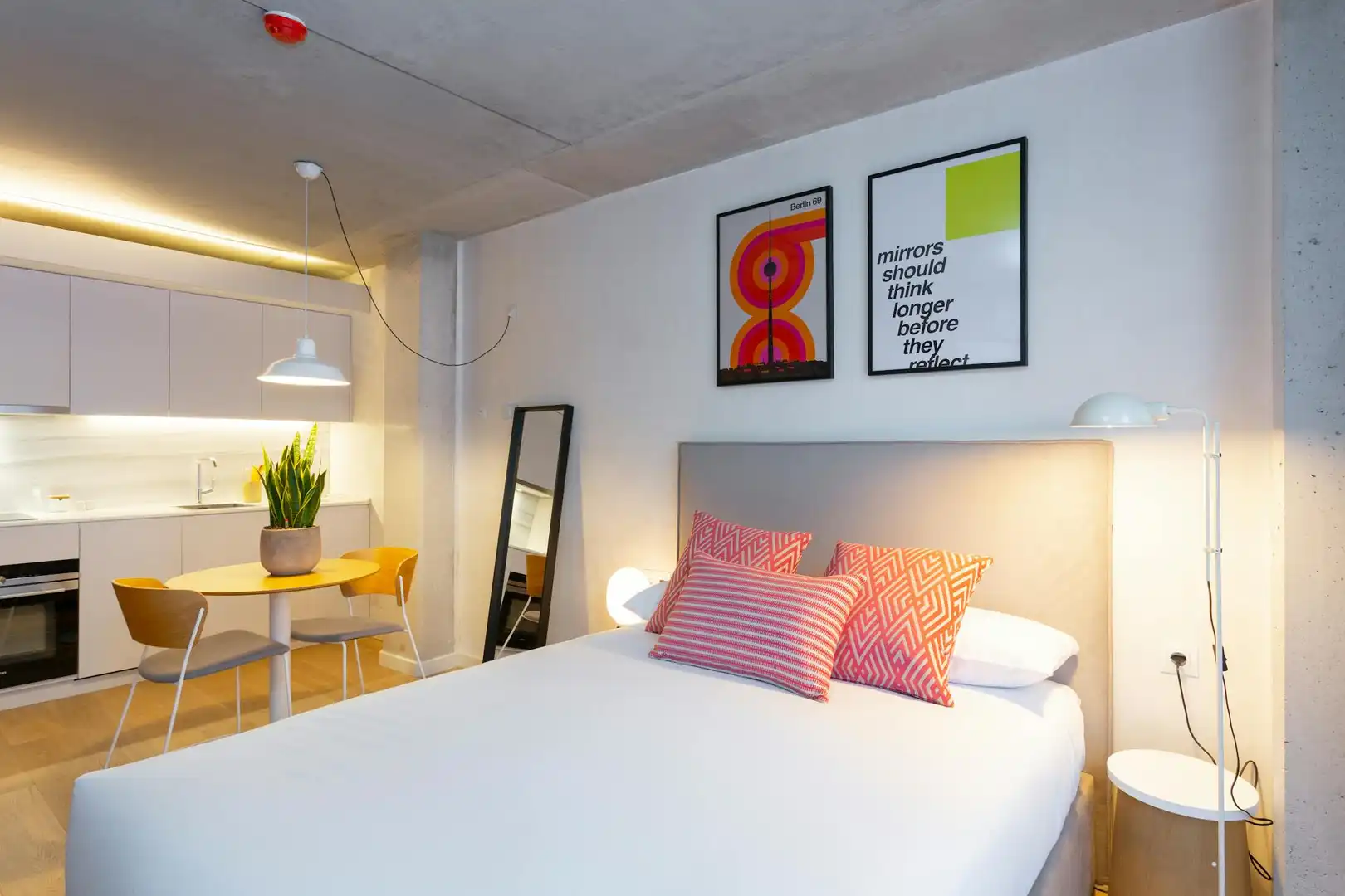 Bedroom of Flat for rent in Barcelona  with Air Conditioner, Heating and Private garden