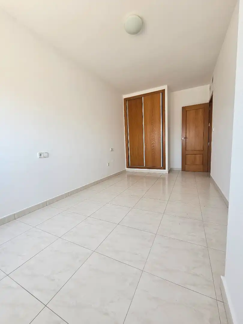 Habitación de Piso en venta en Ceutí con Horno y Balcón