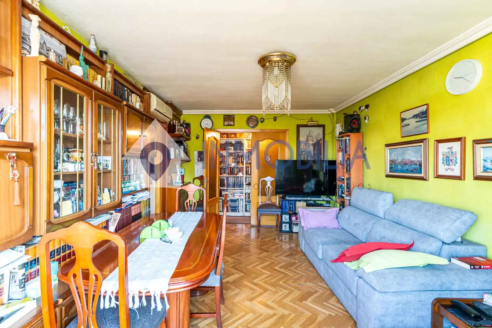 Sala d'estar de Pis en venda en Madrid amb Aire condicionat, Calefacció i Terrassa