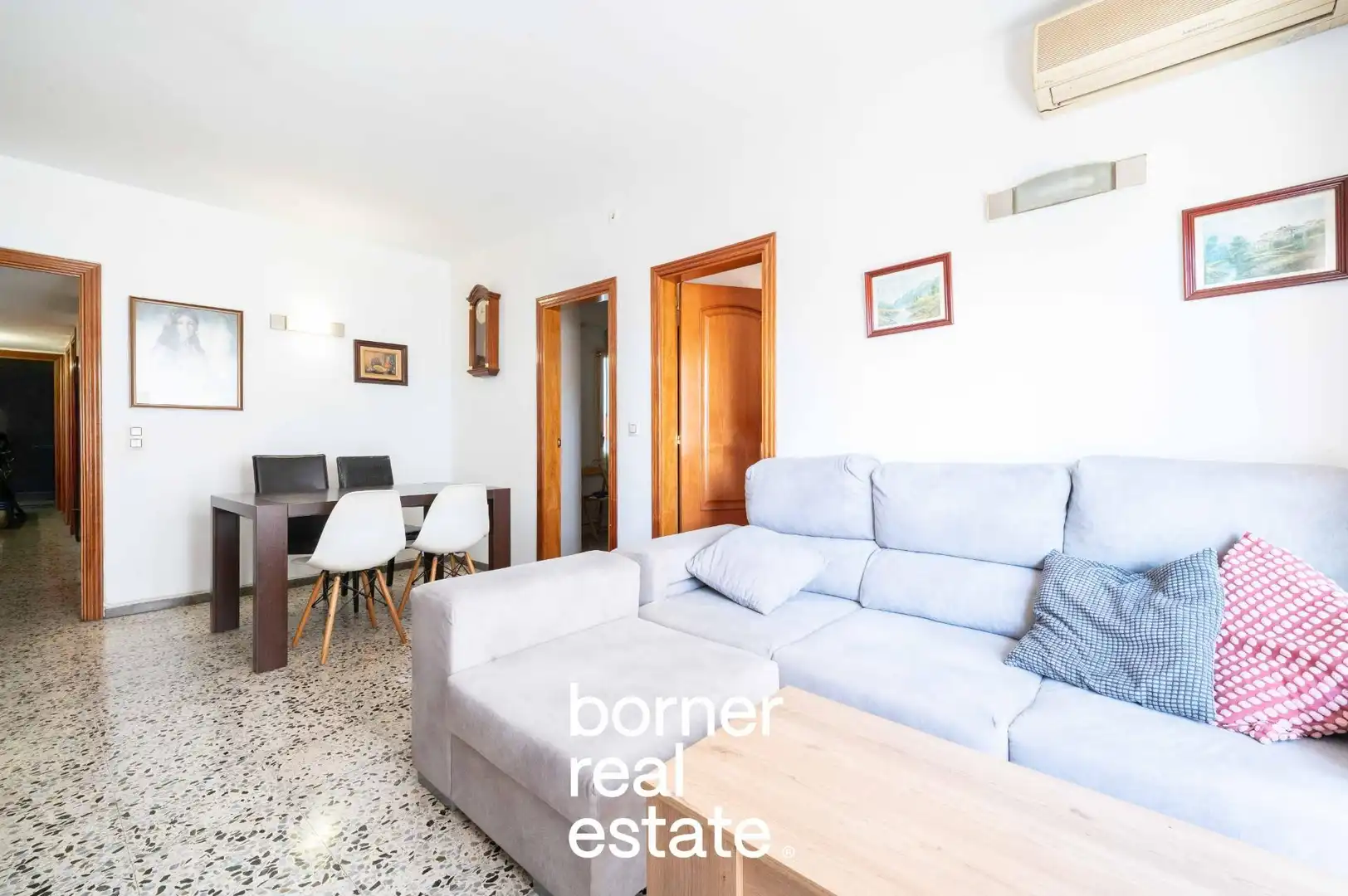 Vista exterior de Piso en venta en Sant Cugat del Vallès con Calefacción y Balcón