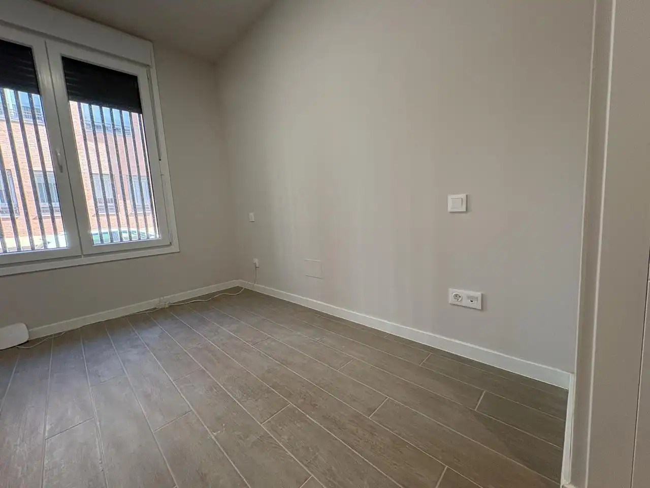 Schlafzimmer von Erdgeschoss zur Miete in Torrejón de Ardoz mit Abstellraum und Gemeinschaftspool