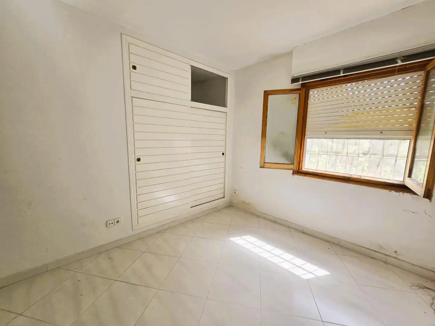 Schlafzimmer von Haus oder Chalet zum Verkauf in Benidorm mit Privatgarten, Terrasse und Abstellraum
