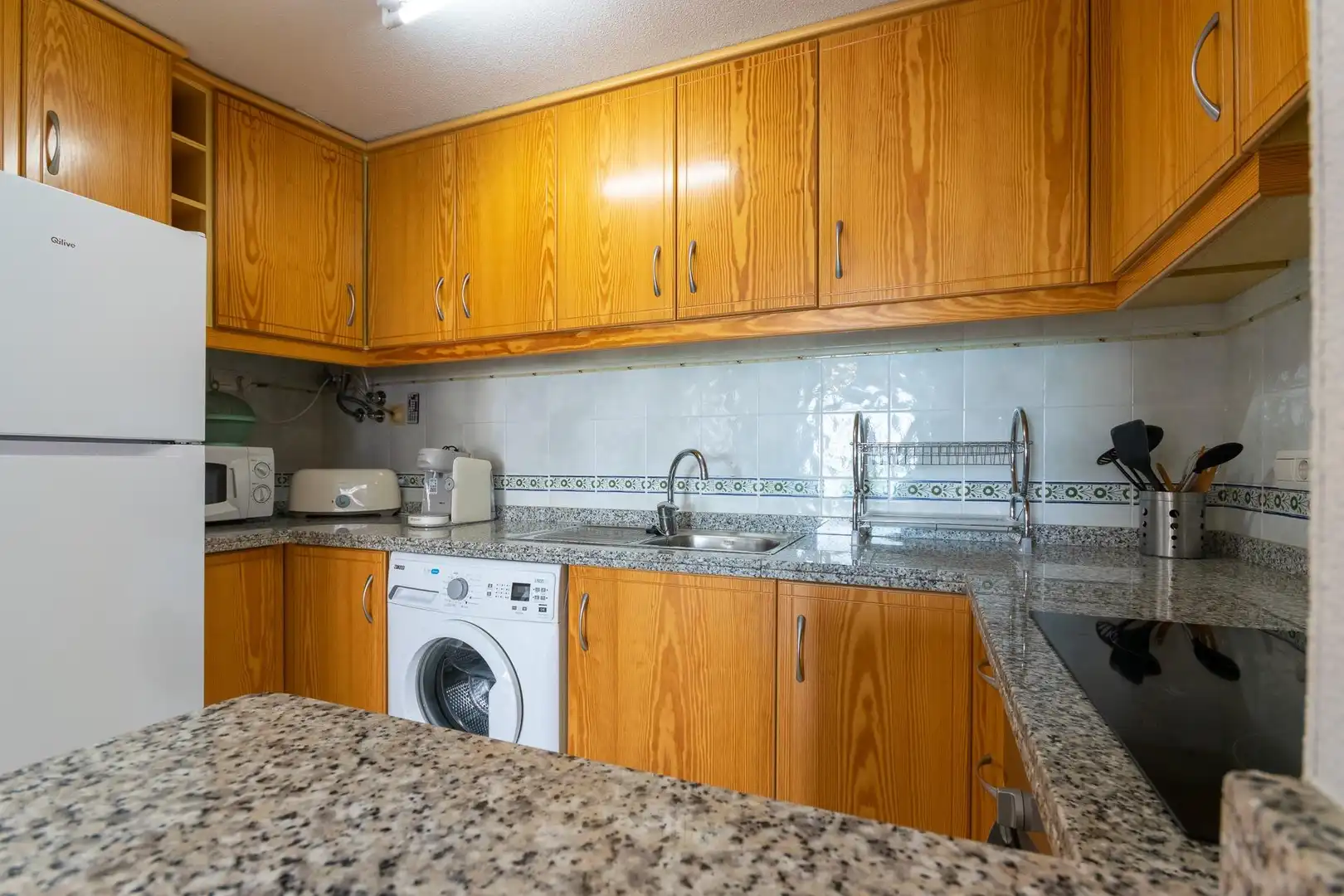 Cuina de Dúplex en venda en Orihuela amb Aire condicionat, Jardí privat i Terrassa