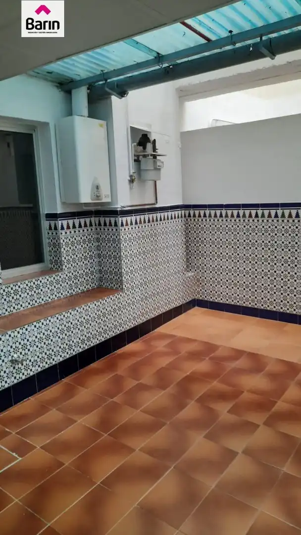 Badezimmer von Wohnung zum Verkauf in Córdoba mit Klimaanlage, Terrasse und Abstellraum