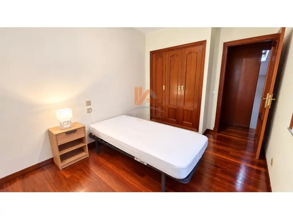 Dúplex con ascensor en alquiler en Avenida Rosalia Castro 129, imagen 8