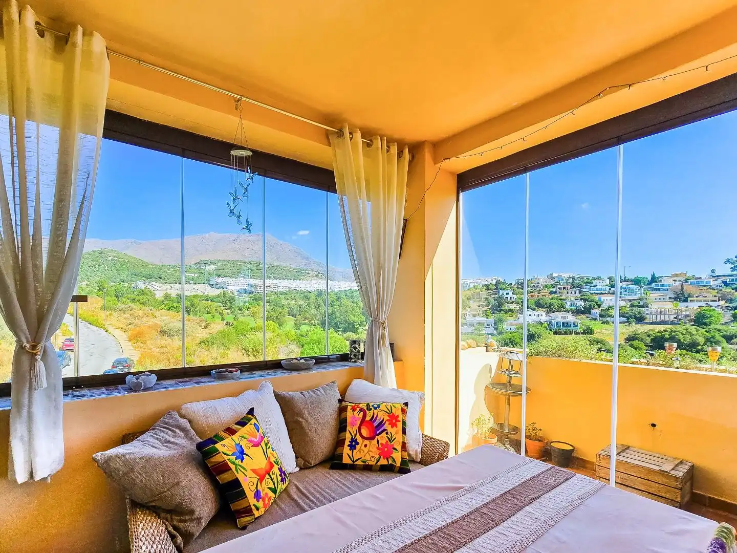 Habitación de Piso en venta en Estepona con Aire acondicionado, Terraza y Balcón