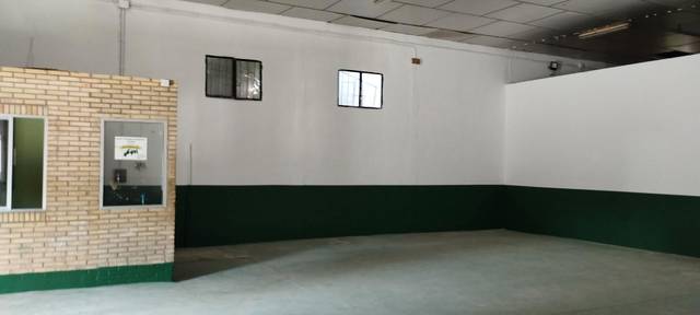 Nave industrial en Alquiler en Las Palmeras - Dehesilla