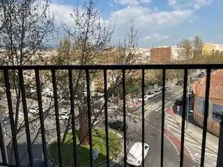 Außenansicht von Wohnungen zum Verkauf in Reus mit Parkett, Möbliert und Balkon