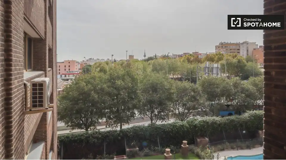 Appartamento con terrazza in affitto a Chamartín, imagen 15
