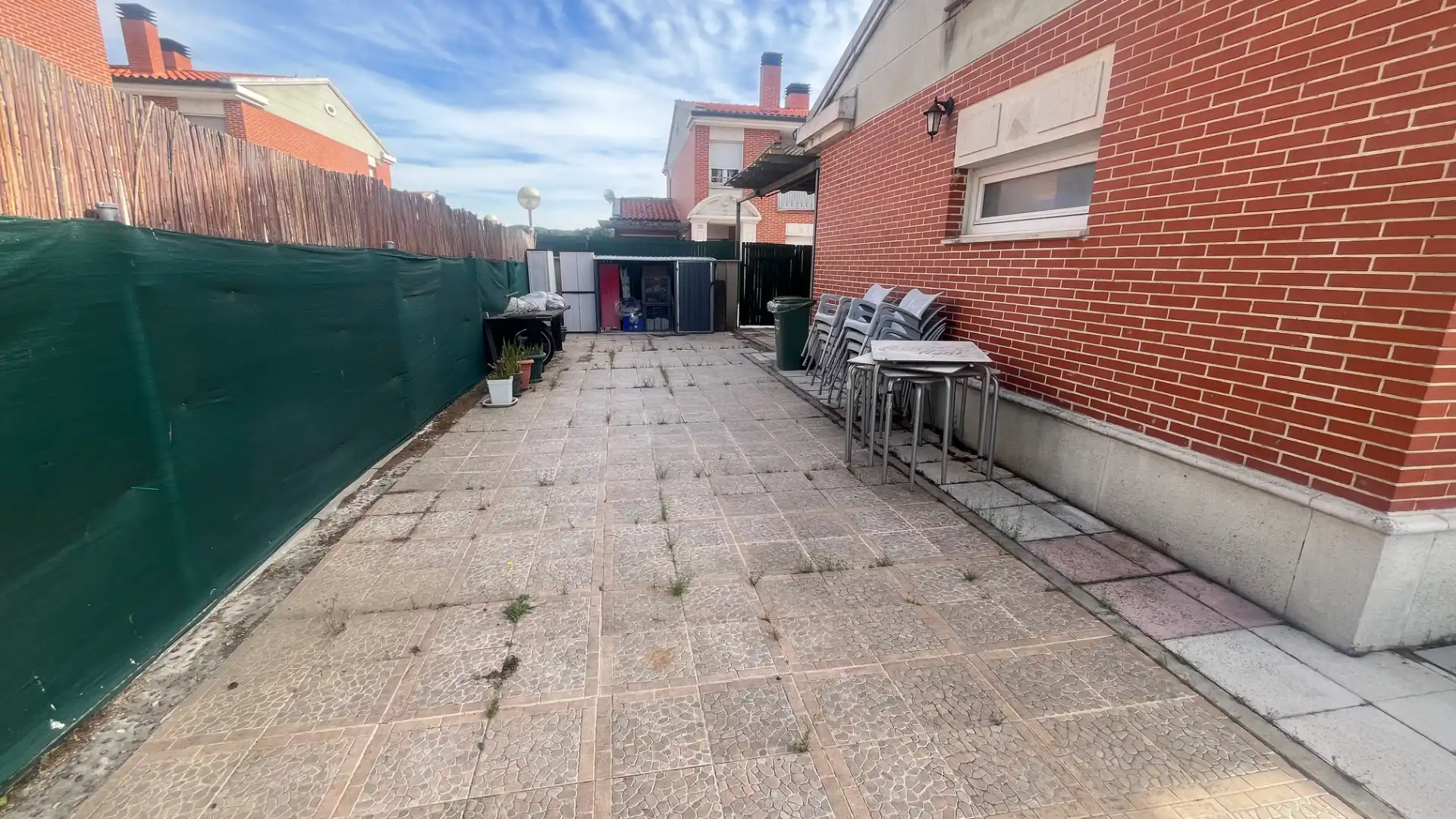 Terrasse von Einfamilien-Reihenhaus zum Verkauf in Mojados mit Heizung und Parkett