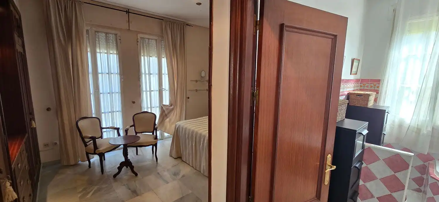 Casa amb balcó en venda a Avenida de  Medina Sidonia, imagen 16
