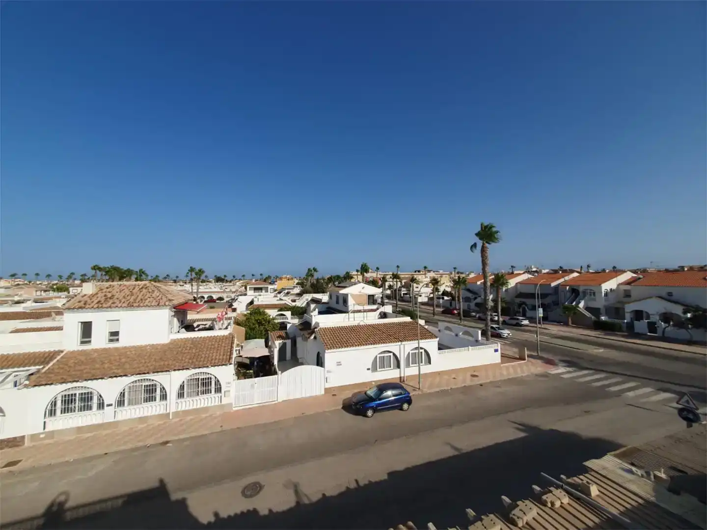 Vista exterior de Casa o xalet en venda en Los Alcázares amb Aire condicionat i Balcó