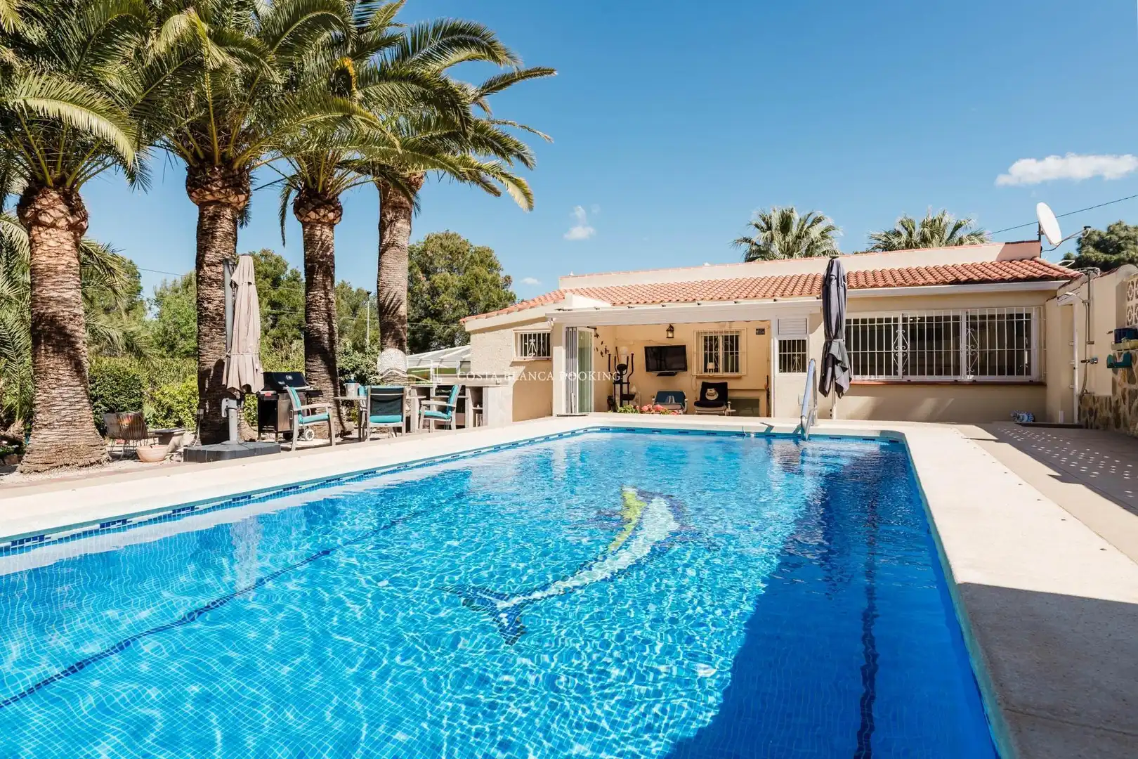 Piscina de Casa o xalet en venda en L'Alfàs del Pi amb Aire condicionat, Calefacció i Jardí privat