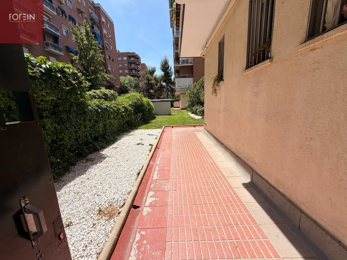 Parking of Flat for rent in Madrid  with Heating, Terrace and Storage room