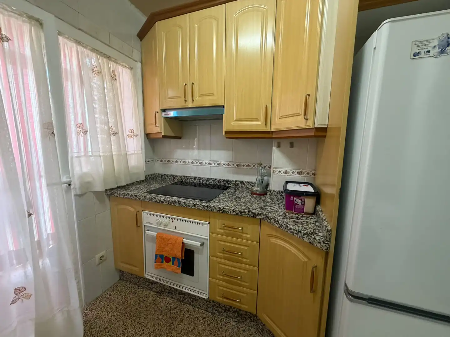 Flat with terrace to rent in Calle Santa María del Valle 17, imagen 5