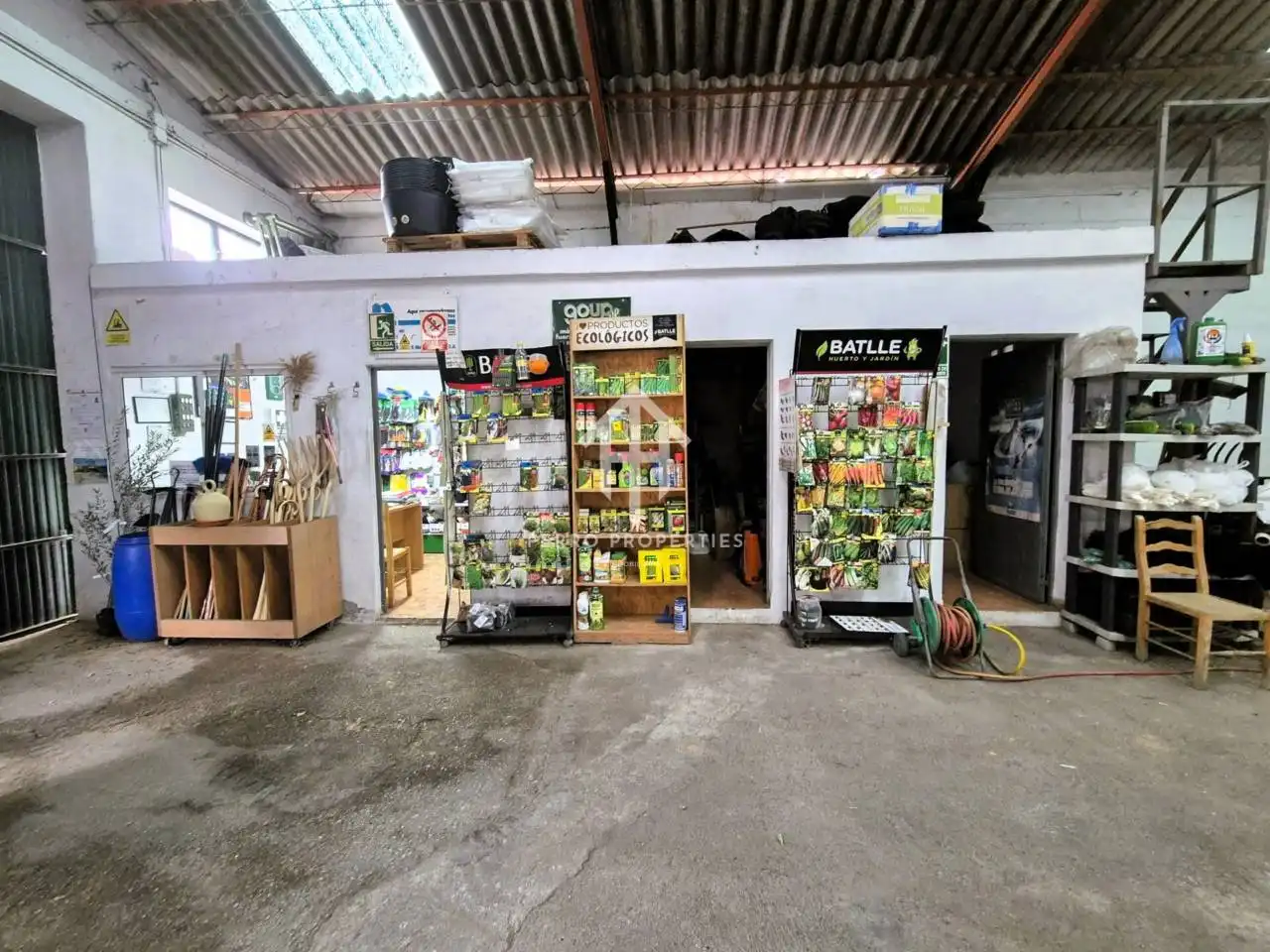 Industrial buildings for sale in Moraleda de Zafayona