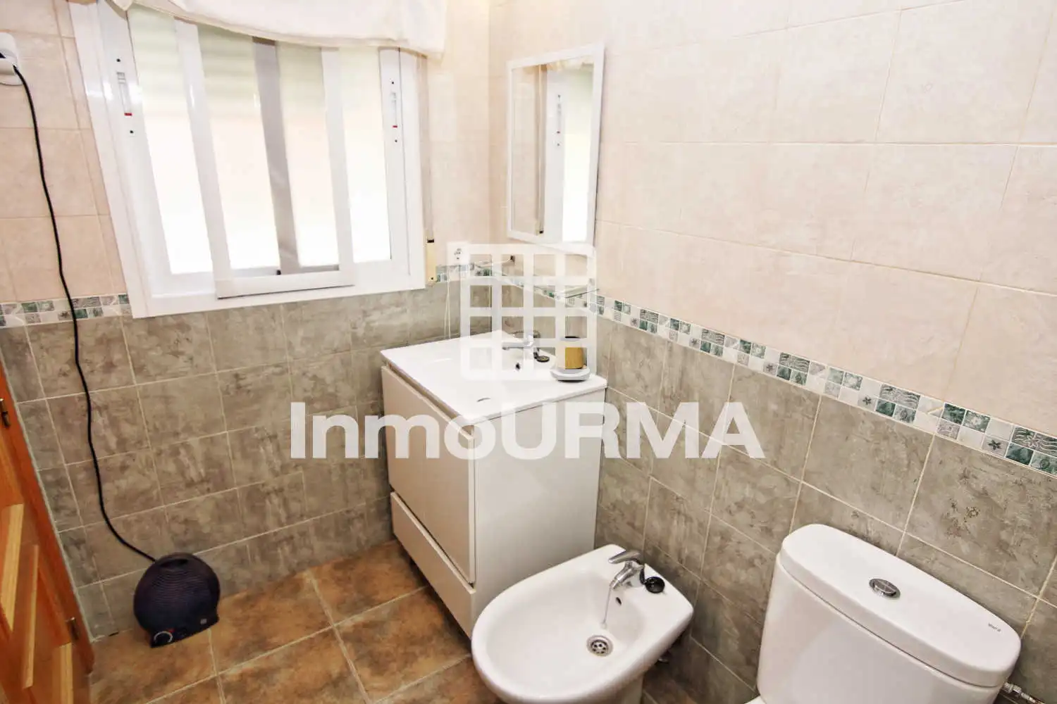 Baño de Piso en venta en San Vicente del Raspeig / Sant Vicent del Raspeig con Aire acondicionado, Trastero y Amueblado