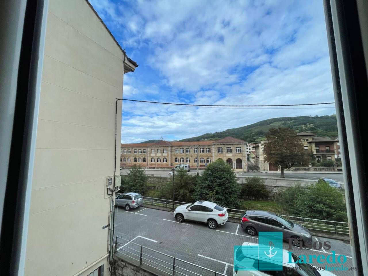 Vista exterior de Pis de lloguer en Ampuero amb Moblat