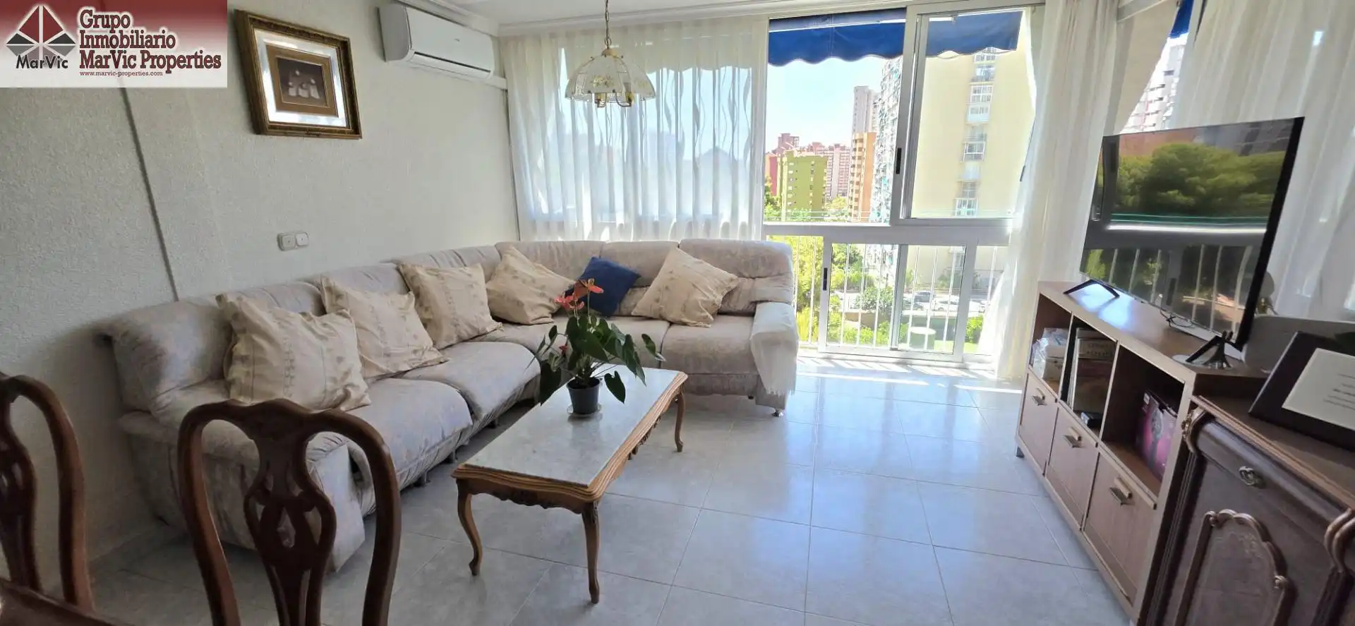 Sala de estar de Apartamento en venta en Benidorm con Aire acondicionado, Jardín privado y Amueblado